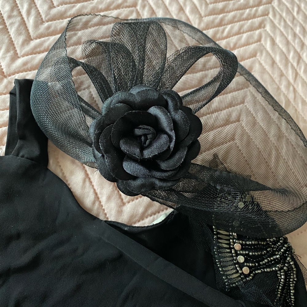 Dress - Picture 4 of 6